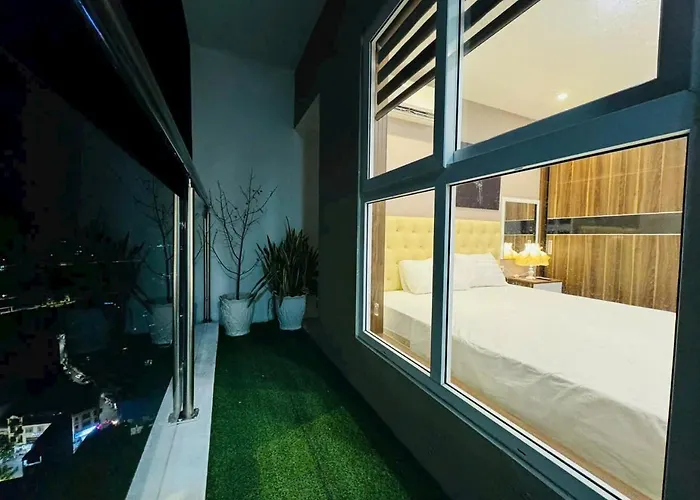 2br Luxury Apt, Sea View, Heart Of Bai Chay Căn hộ Hạ Long